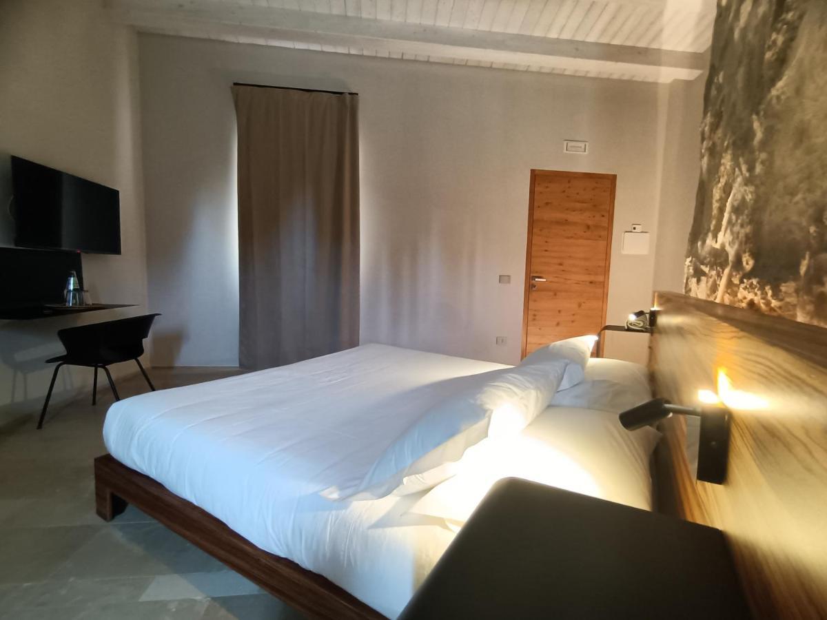 Chiusa Di Carlo Agriturismo 아볼라 외부 사진