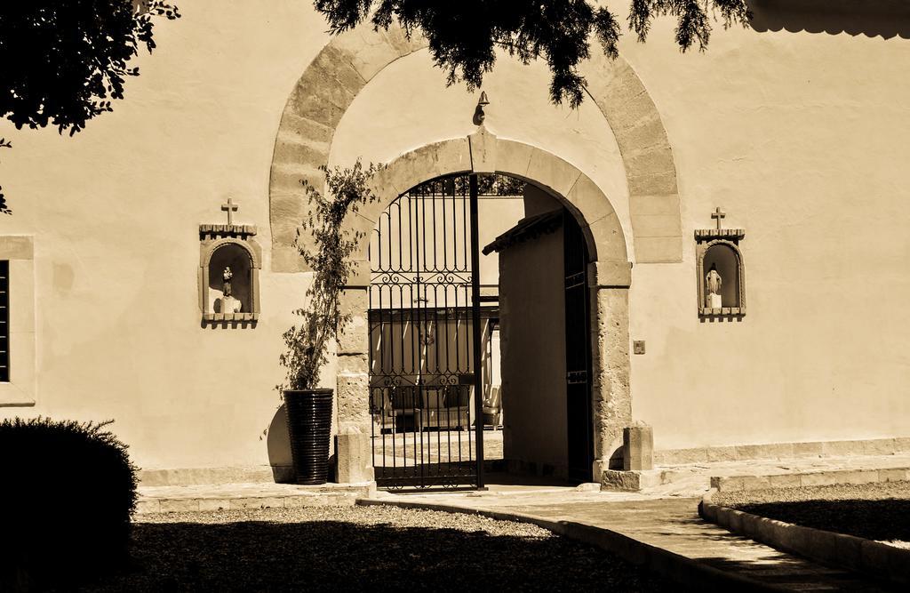 Chiusa Di Carlo Agriturismo 아볼라 외부 사진