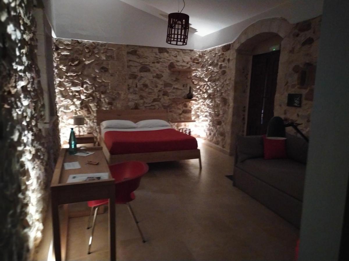 Chiusa Di Carlo Agriturismo 아볼라 외부 사진